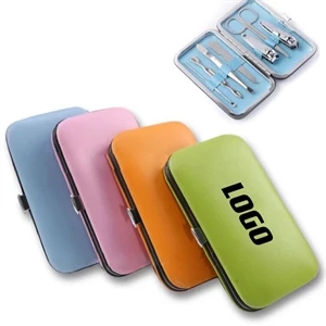 7 In 1 Manicure Kit | https://www.bestnamebadges.com