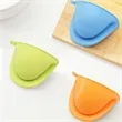 Mini Silicone Oven Mitt | https://www.bestnamebadges.com