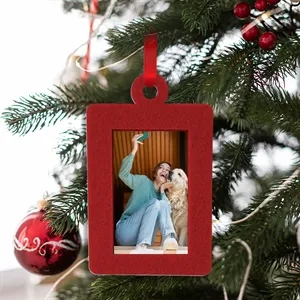 Felt Holiday Photo Frame | https://www.bestnamebadges.com