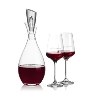 Juliette Decanter & Breckland Wine | https://www.bestnamebadges.com