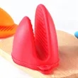 Mini Silicone Oven Mitt | https://www.bestnamebadges.com