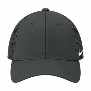 Nike Snapback Mesh Trucker Cap
