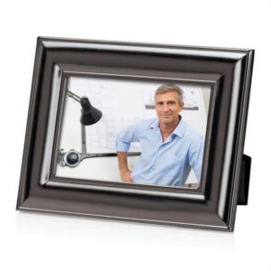 Maniola | https://www.bestnamebadges.com