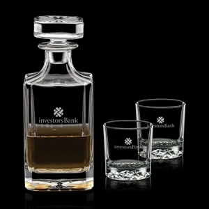 Cassidy Decanter Set | https://www.bestnamebadges.com
