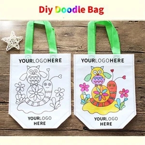 Diy Doodle Bag | https://www.bestnamebadges.com