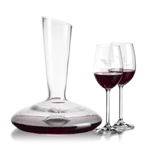 Henkel Carafe & Woodbridge Wine | https://www.bestnamebadges.com