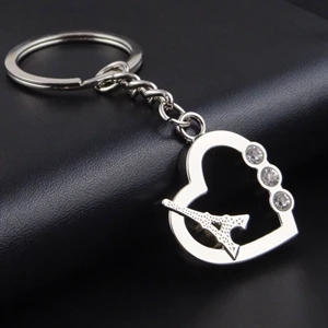 Heart shape Eiffel Tower keychain