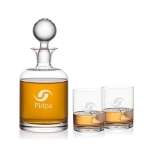 Stockton Decanter Set | https://www.bestnamebadges.com